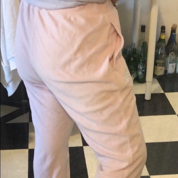 COPY - Fila Sweatpants - Picture 1 of 4